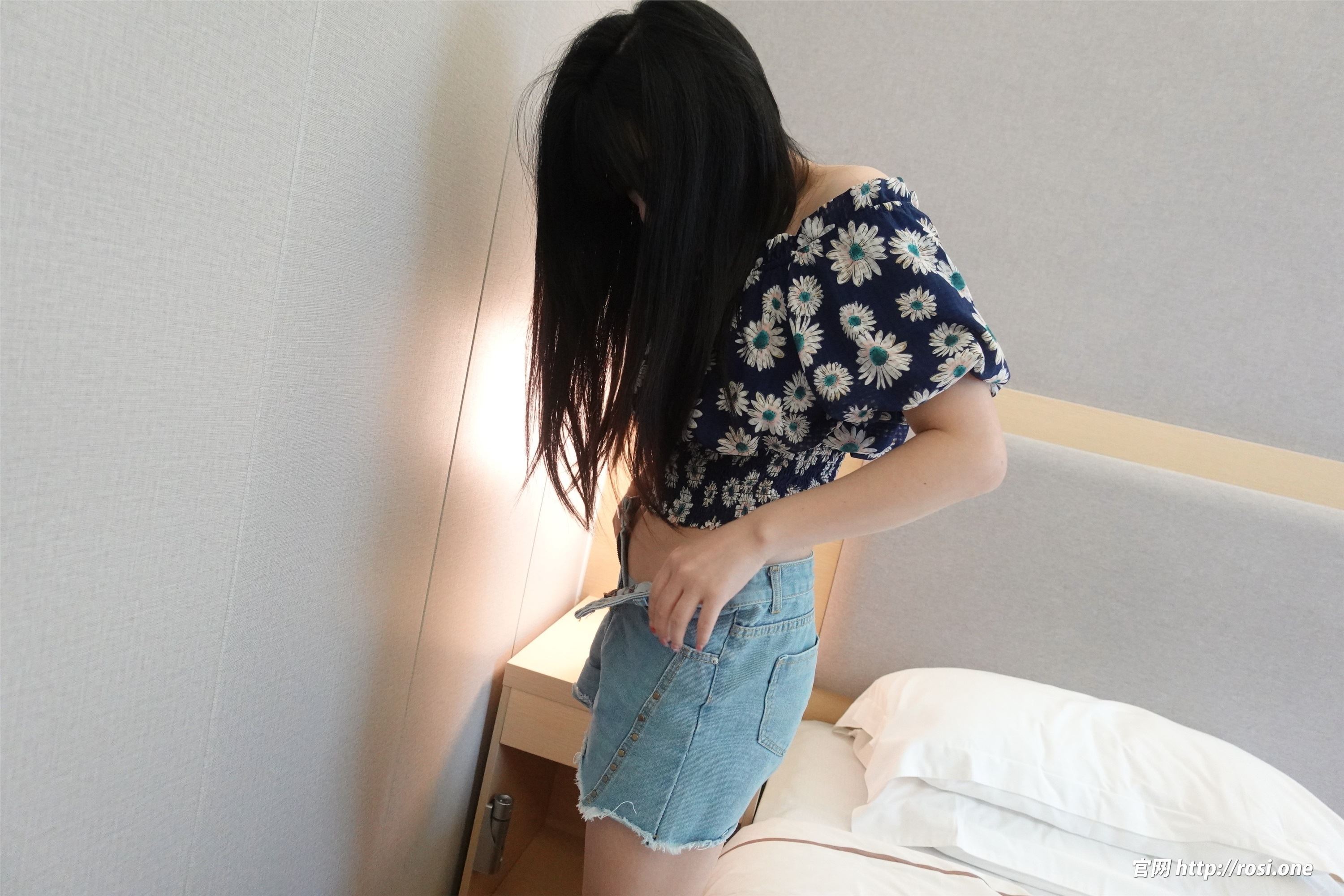 ROSI写真 2022.01.25 NO.3704